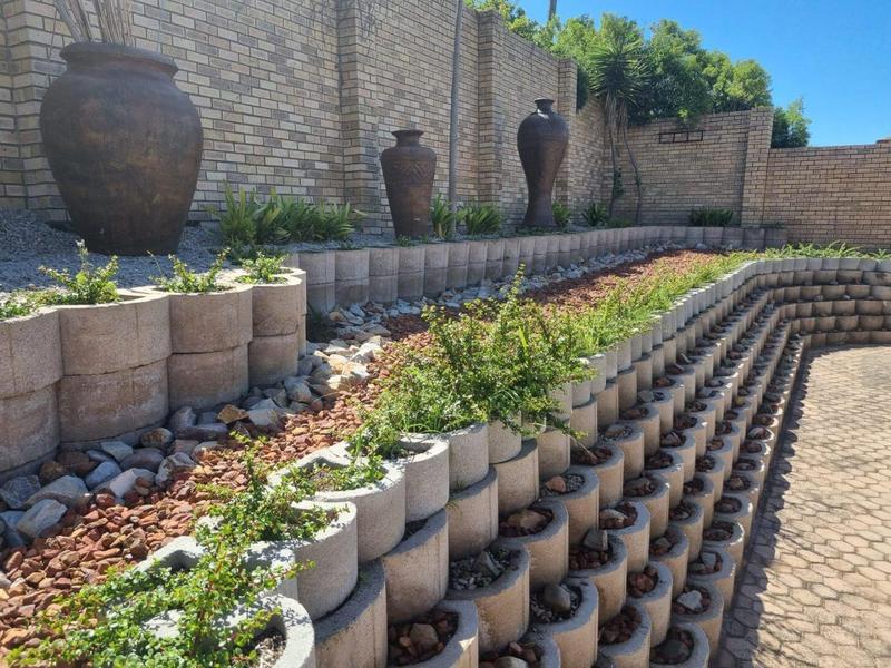 4 Bedroom Property for Sale in Tergniet Western Cape